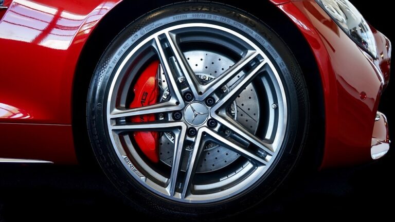 8 Warning Signs Which Show You Need New Tires